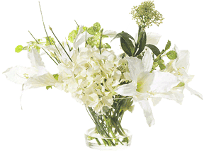 Monochromatic Wedding Flower Table Arrangement
